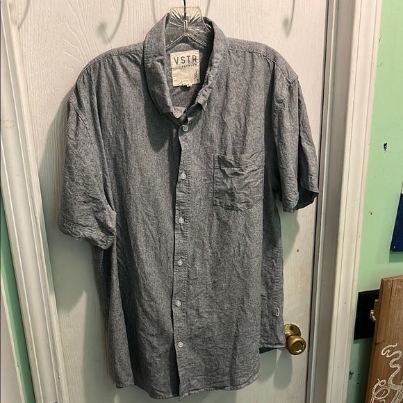 Casual Gray Button Down Shirt with Relaxed Fit - Picture 1 of 7